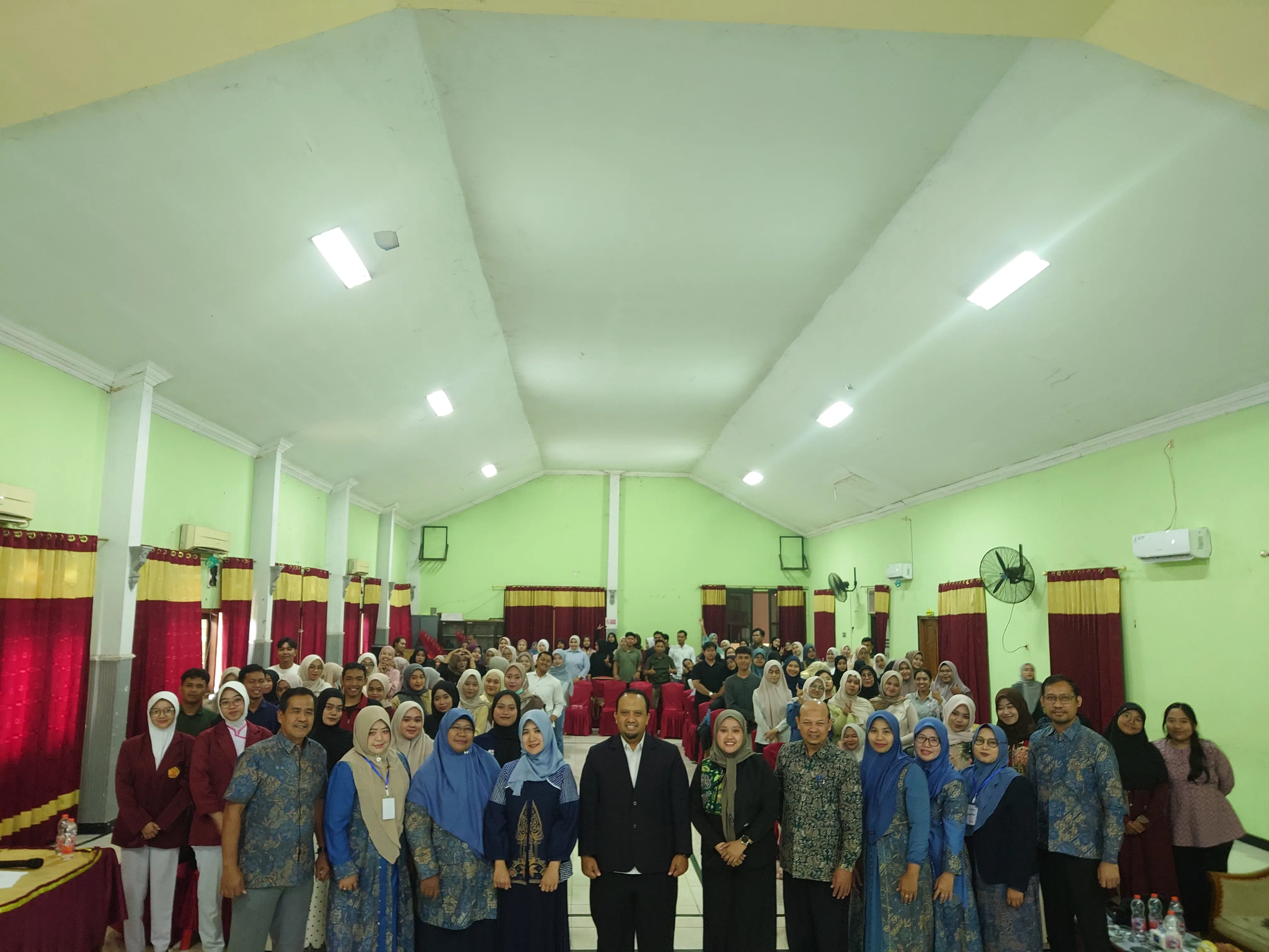 Seminar Karir Kesehatan 2026: "Ready to Serve: Akselerasi    Kompetensi dan Kesiapan Mental Perawat & Bidan Menghadapi Dunia Kerja"